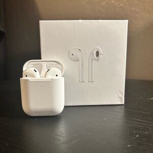 Apple Airpods 2nd Generation Classic